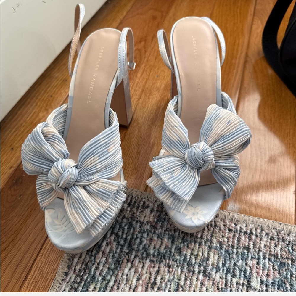 Loeffler Randall pumps